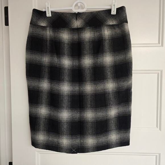 NEW NWT Women's LOFT Black Plaid Wool Blend Pencil Skirt | Size 8 - Picture 2 of 10